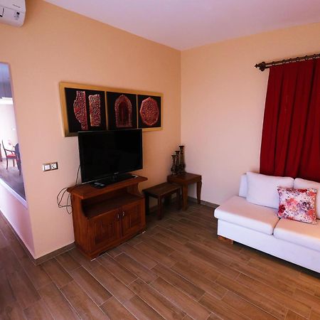 Lissiya Hotel Faralya Luaran gambar