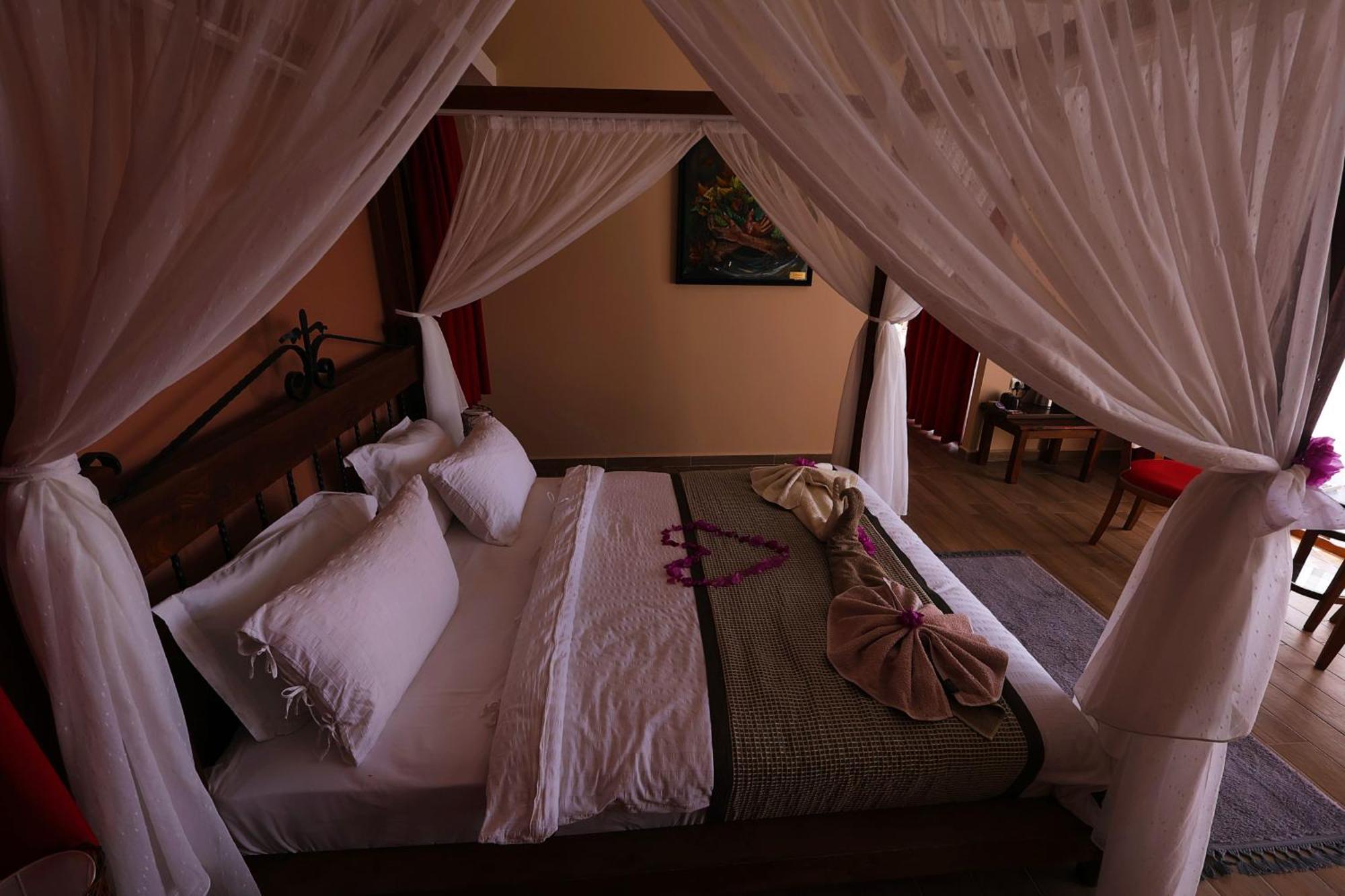 Lissiya Hotel Faralya Luaran gambar